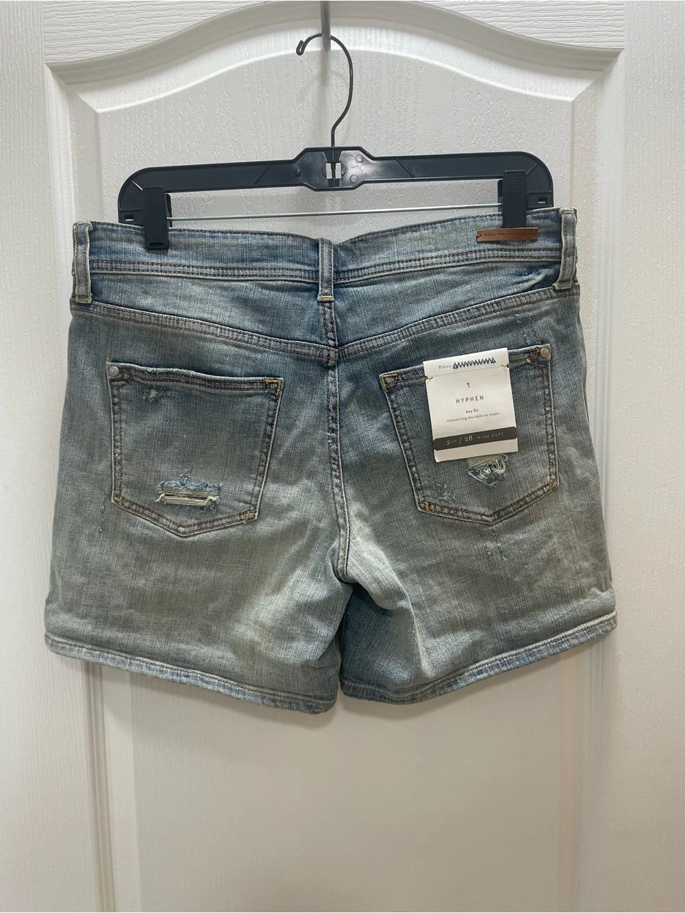 Anthropologie Pilcro and the Letterpress Hyphen Distressed Denim Jean Shorts 28